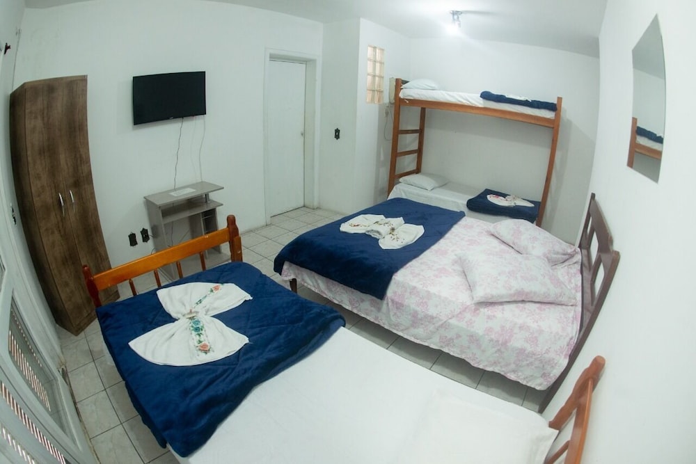 Room, Multiple Beds photo 3