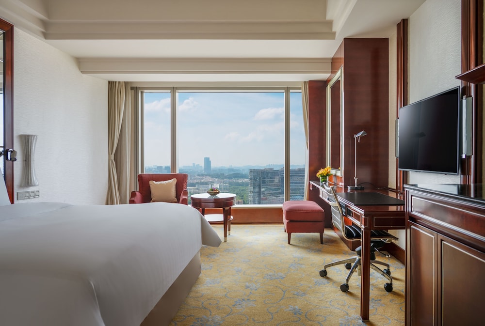 Premier Room, 1 King Bed, River View - Photo 4