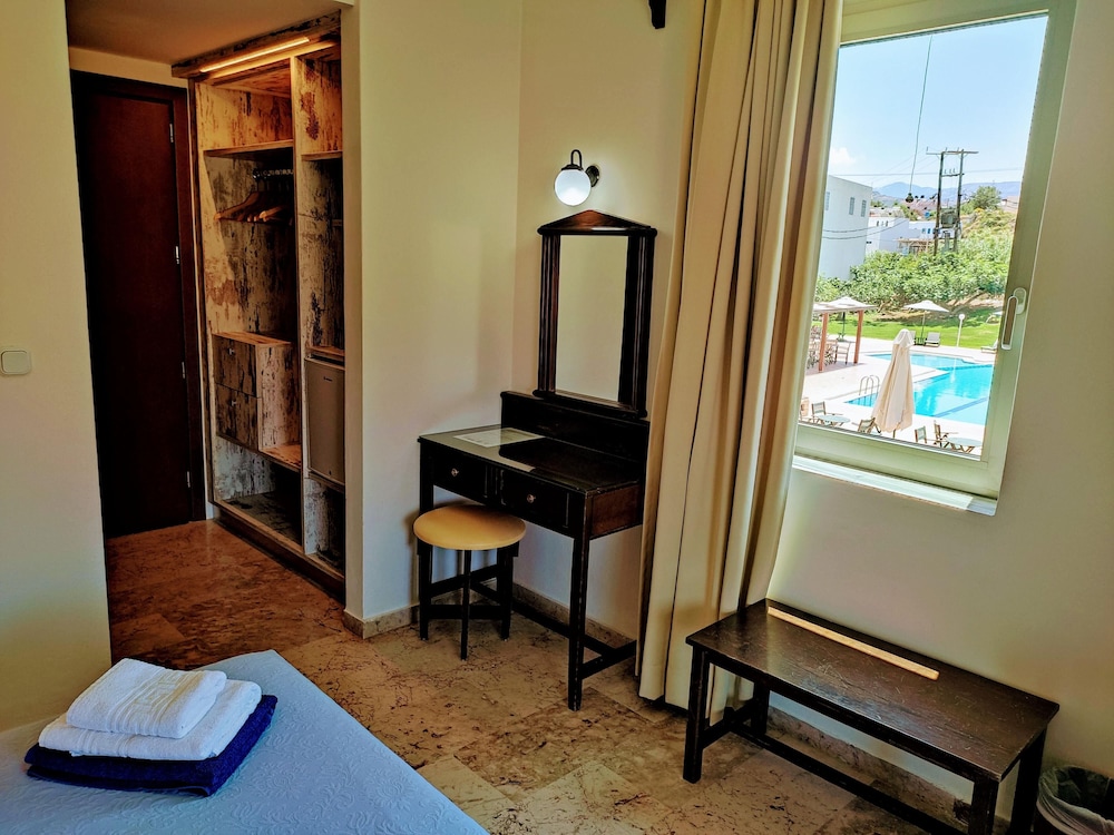 Basic Double Room