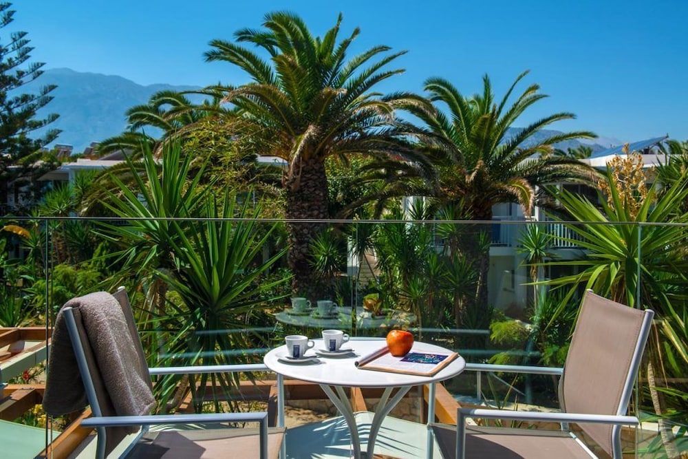 Deluxe Double Room, Balcony photo 3