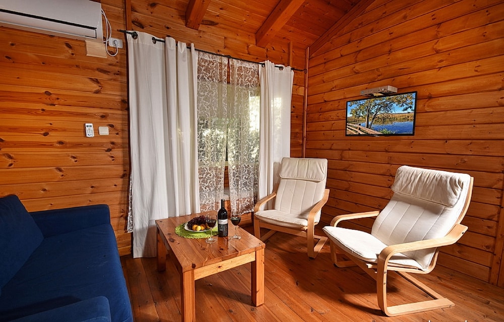 Basic Cabin, Non Smoking photo 3