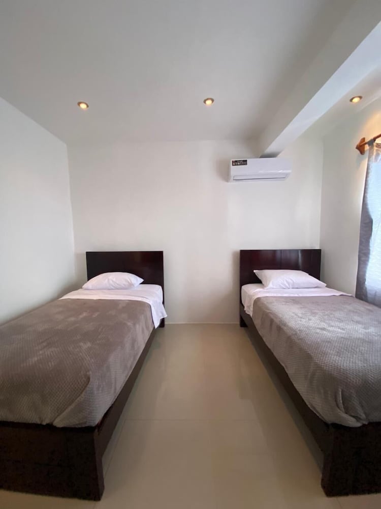 Standard Apartment, City View photo 3