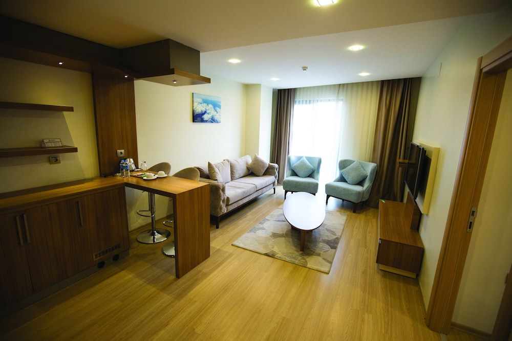 Luxury Studio Suite, 1 Bedroom, City View