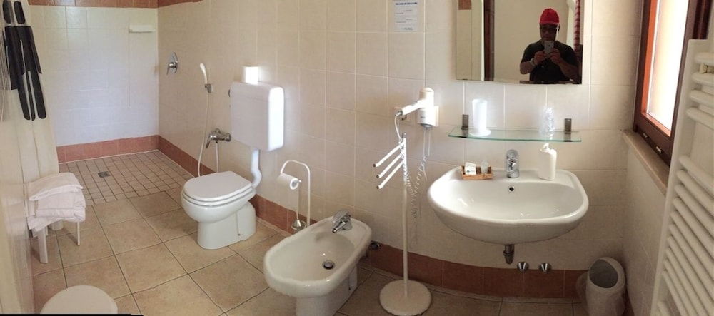 Double or Twin Room photo 3