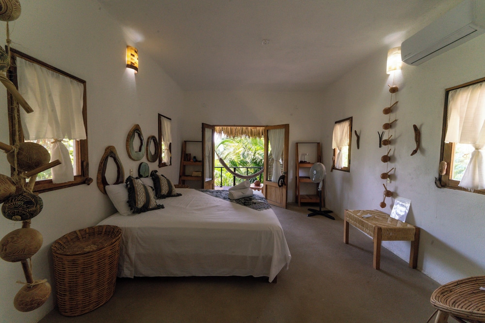 Comfort Suite photo 1