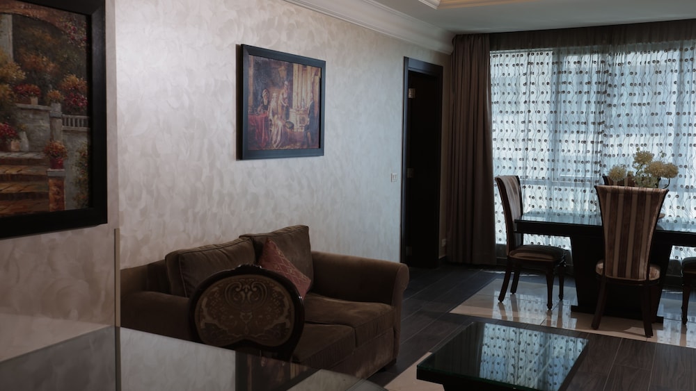 Royal Suite photo 3
