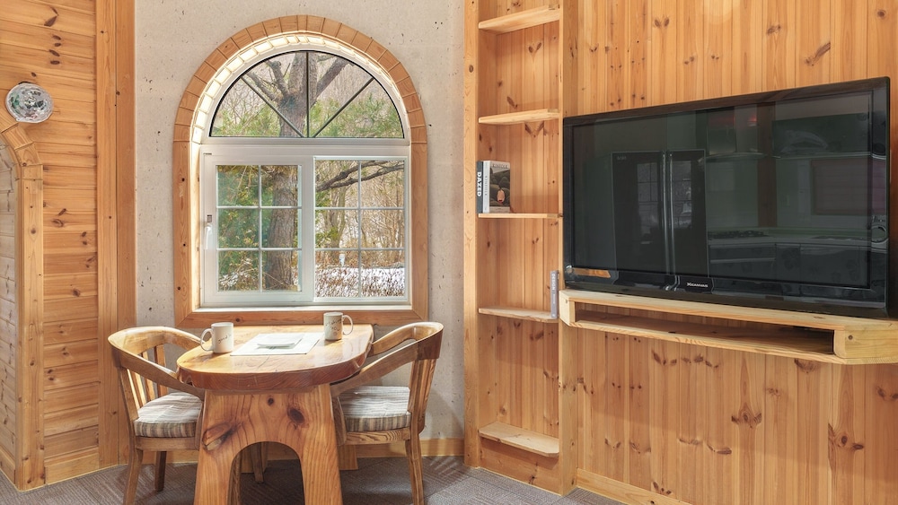 Basic Room, 1 Bedroom (Deluxe 3(Pet, BBQ, Terrace, Spa)) - Photo 4