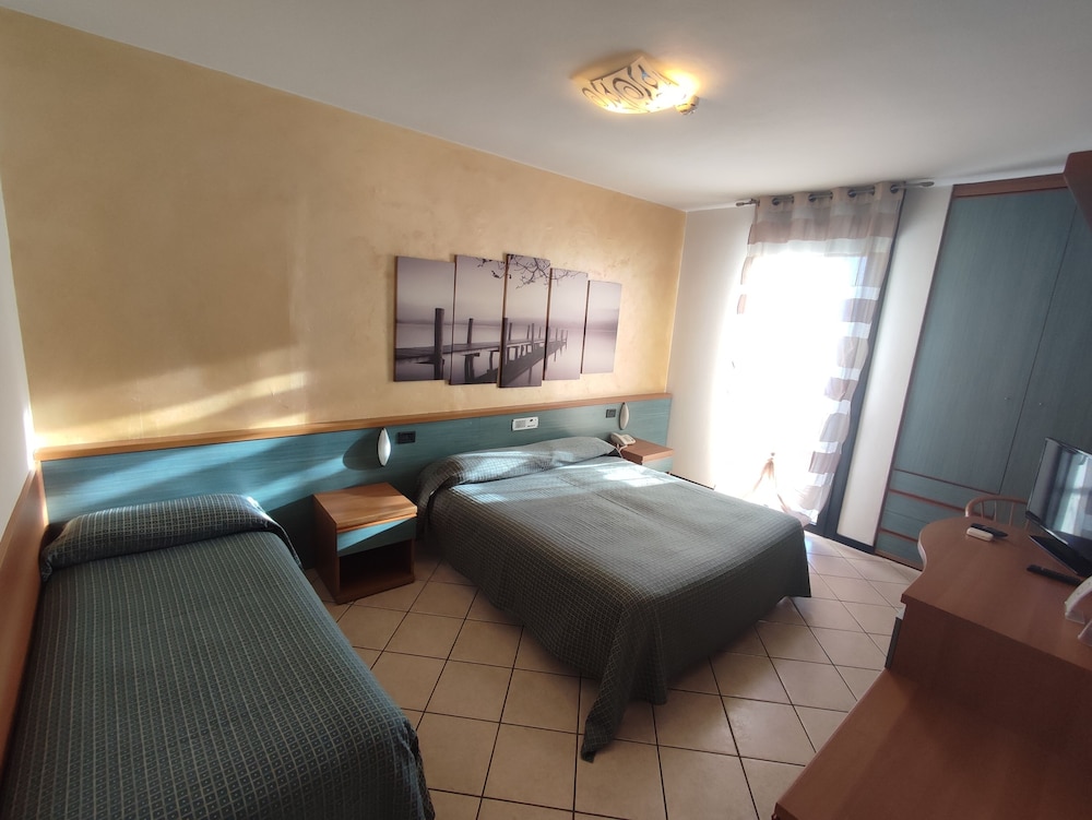 Triple Room photo 1