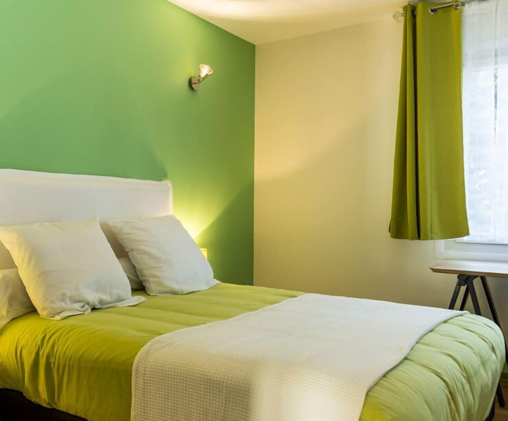 Double Room (Olive) photo 2