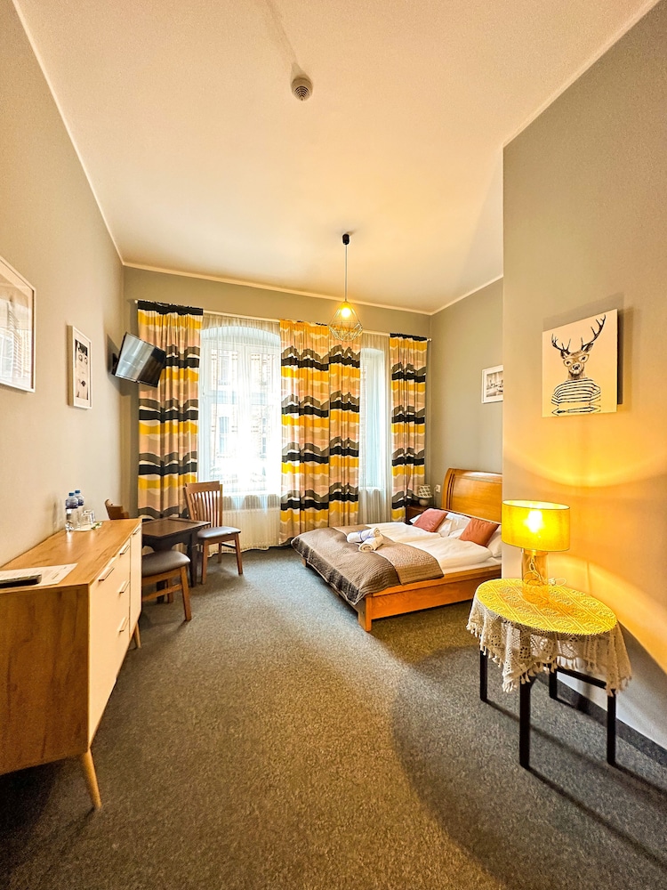 Comfort Double Room, City View (14,19,24,29,34,39) photo 2
