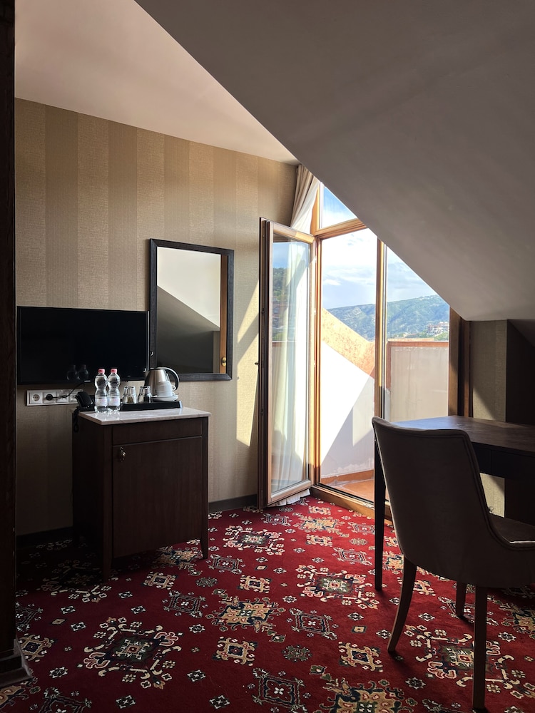 Standard Double Room, Balcony, City View photo 3