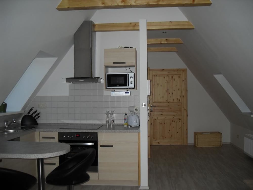 Apartment (1) photo 3