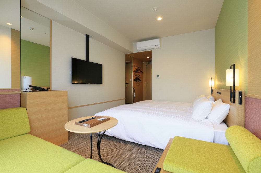 Twin Room, Non Smoking (For 3 Adults) (18 ㎡)