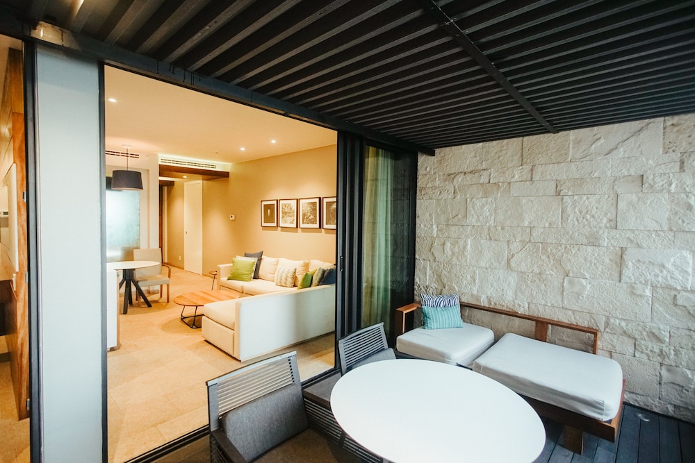 Grand Suite King And Club Access