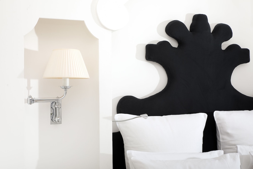 Deluxe Room (03) - Photo 1