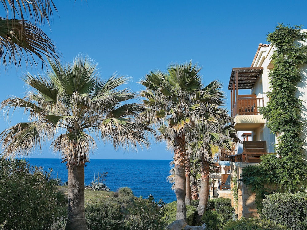 Family Bungalow Side Sea View