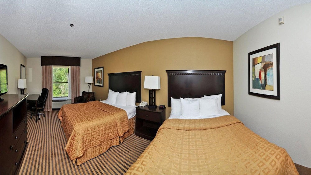 Standard Room, 2 Queen Beds, Non Smoking - Photo 2