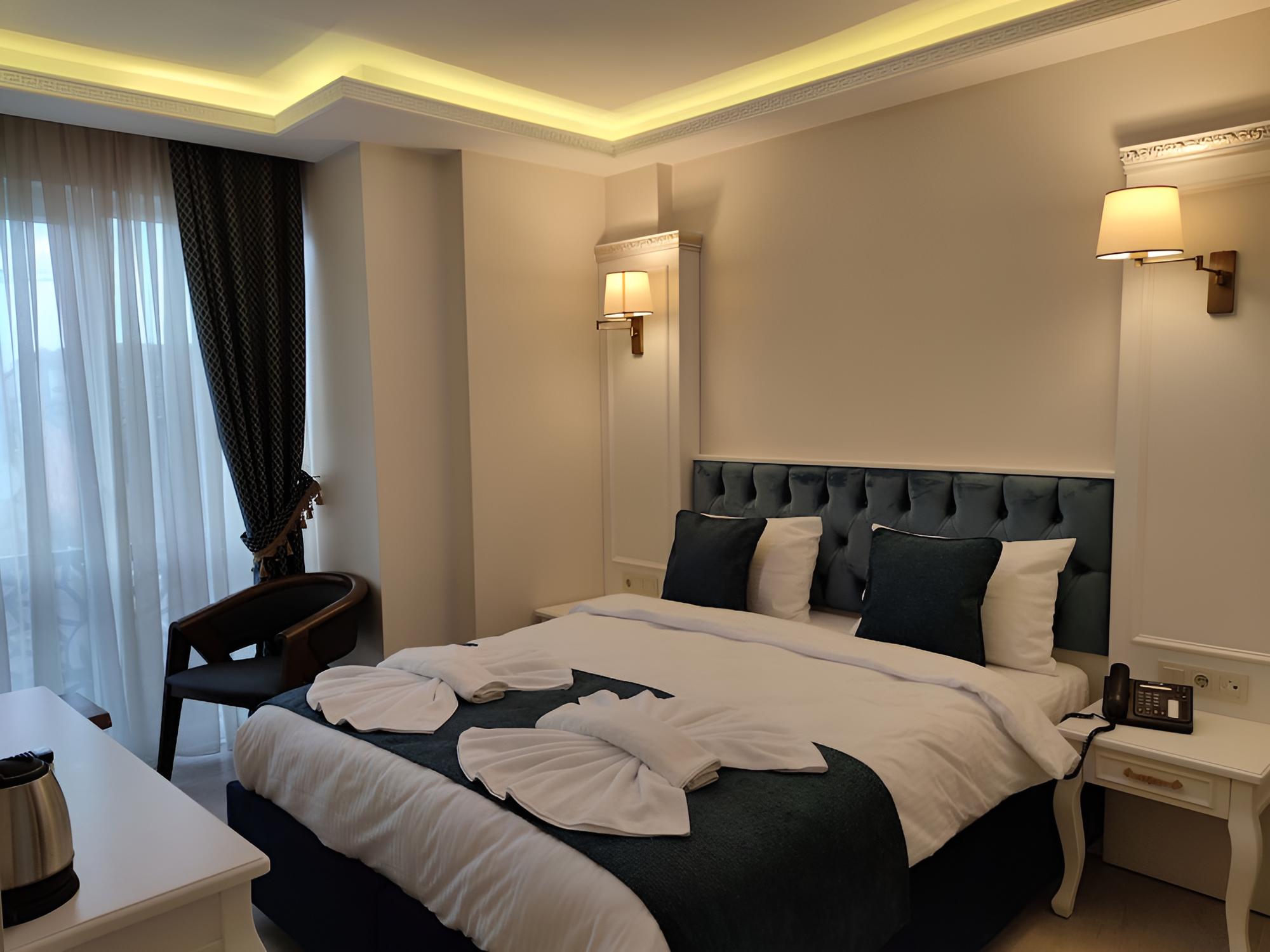 Classic Double or Twin Room photo 3