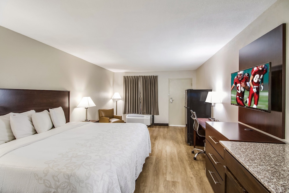 Superior Room, 1 King Bed (Smoke Free) - Photo 3