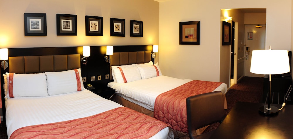 Standard Room, 2 Double Beds - Photo 3
