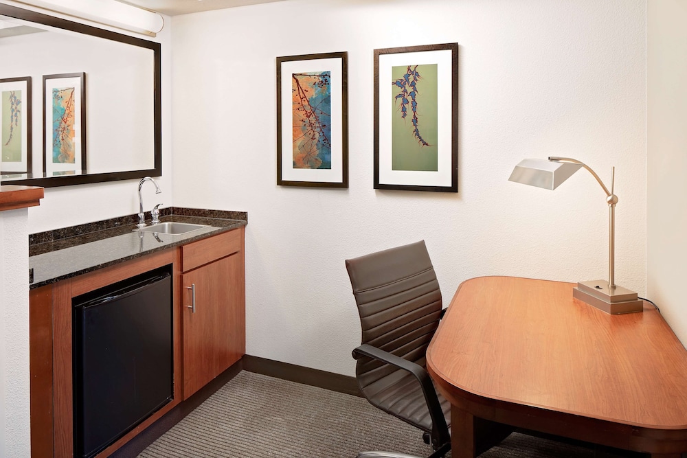 Room, Multiple Beds - Photo 4