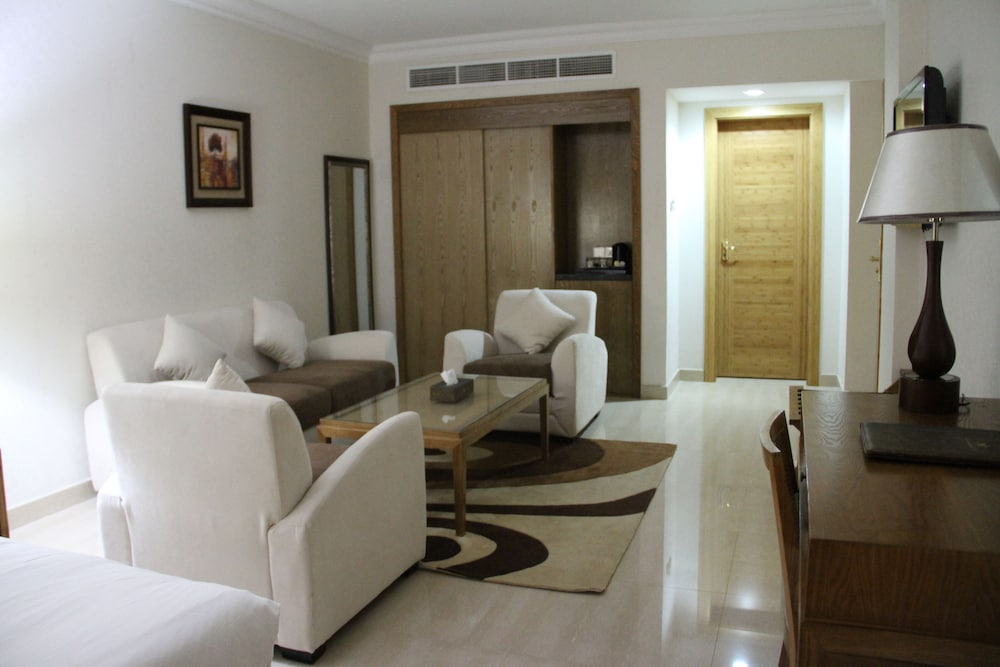 Junior Suite (without Jacuzzi) photo 3