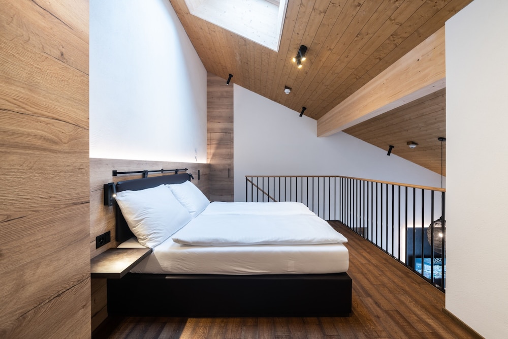 Panoramic Room, Balcony - Photo 1