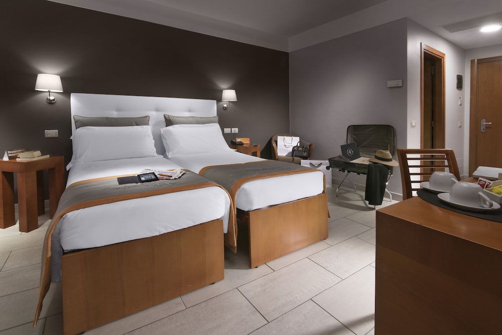 Comfort Room, 2 Twin Beds, Non Smoking photo 2