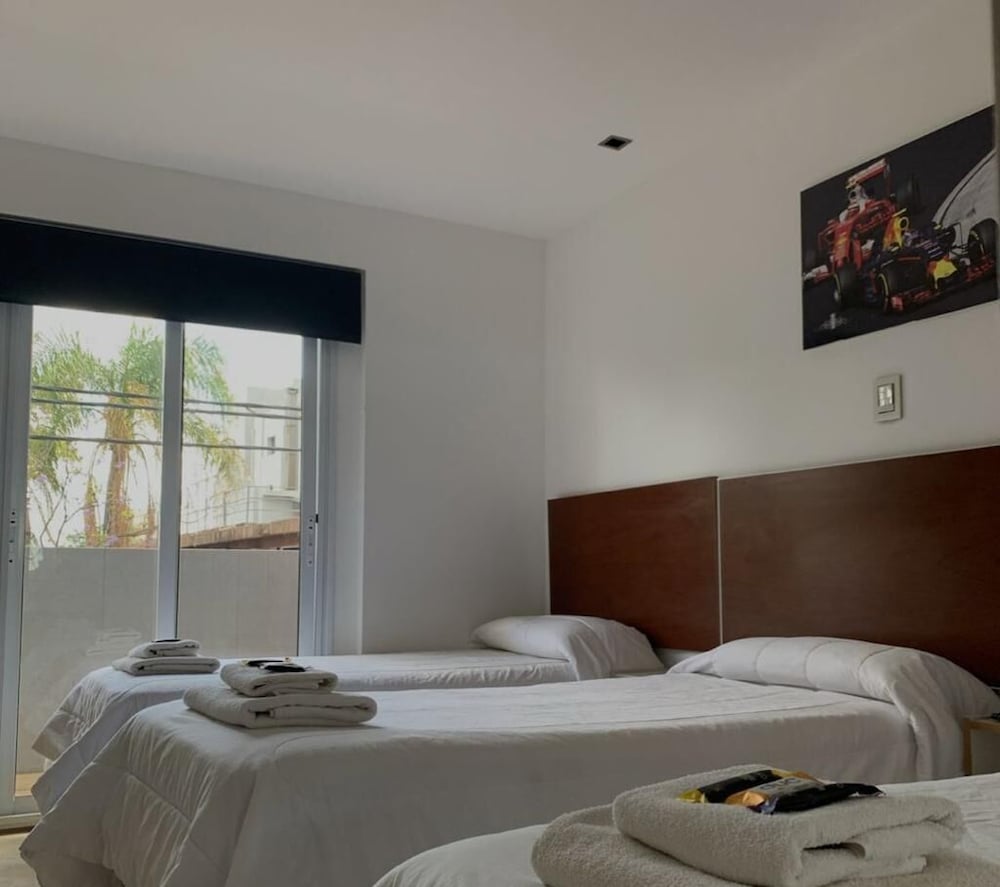 Standard Triple Room, City View