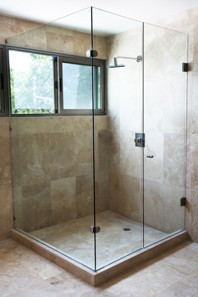 Luxury House, 3 Bedrooms, Private Pool (10 people) photo 3