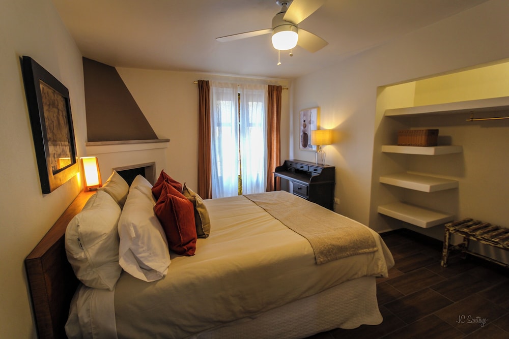Apartment, Lanai
