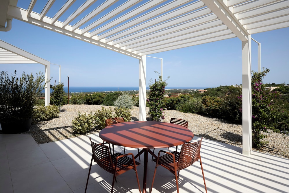 Comfort Apartment, Partial Sea View