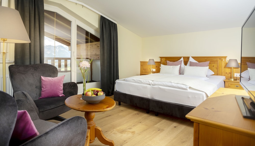 Superior Double Room, Balcony (Enzian) photo 3