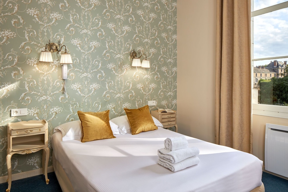 Classic Triple Room - Photo 9