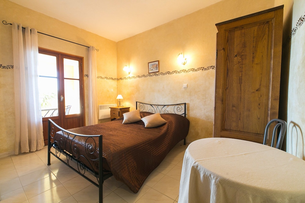 Standard Double Room, Courtyard View photo 2