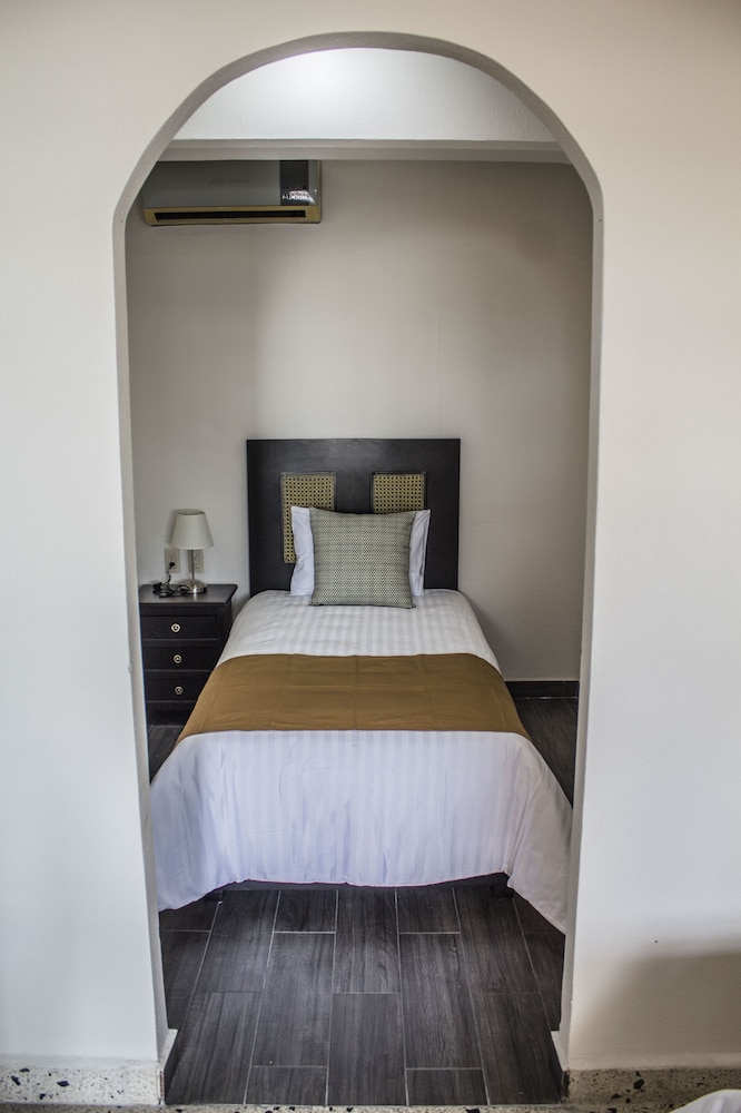 Basic Single Room