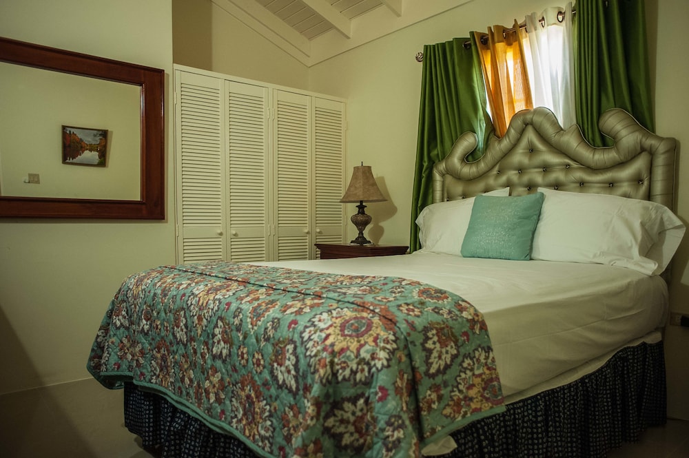 Comfort Cottage, 3 Bedrooms, Accessible, Pool Access