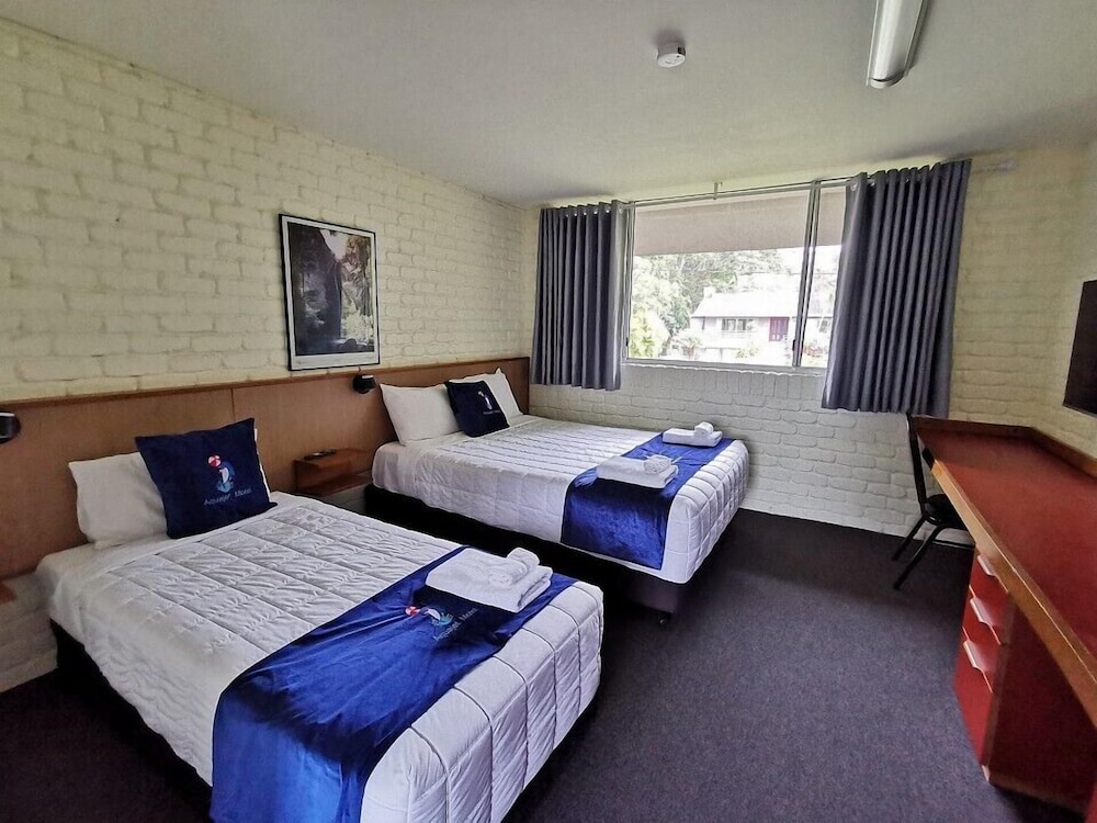 Standard Twin Room - Photo 1