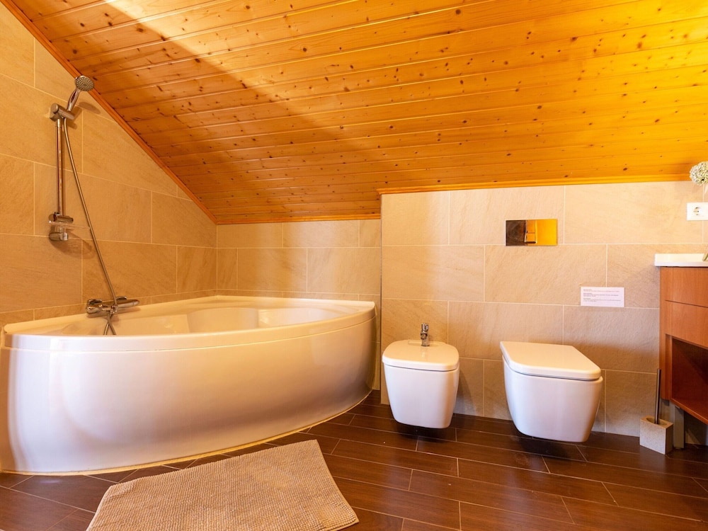 Villa photo 2
