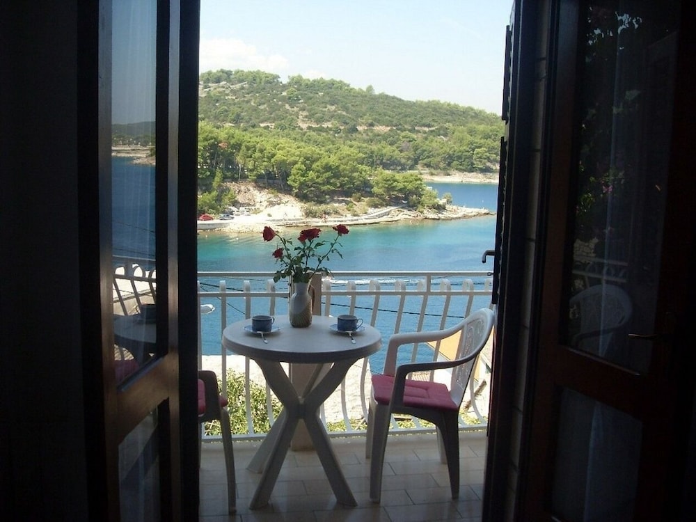 Apartment (Jure - Apartments with Panoramic Sea )