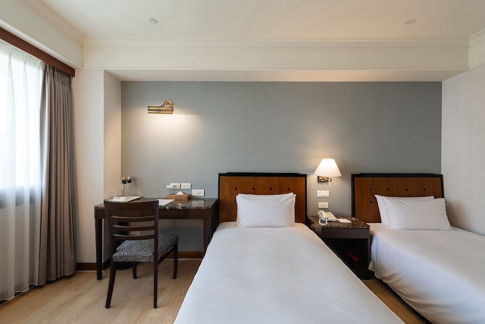 Elite Twin Room