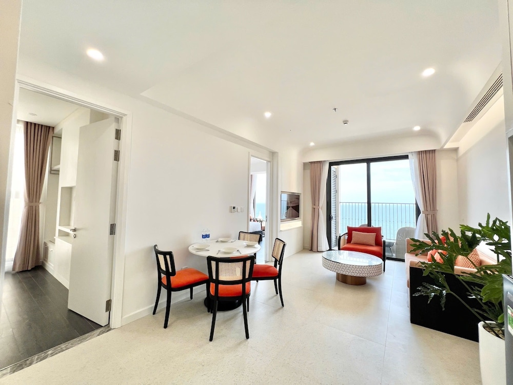 Atermis Two Bedroom Luxury - Firework and Ocean View