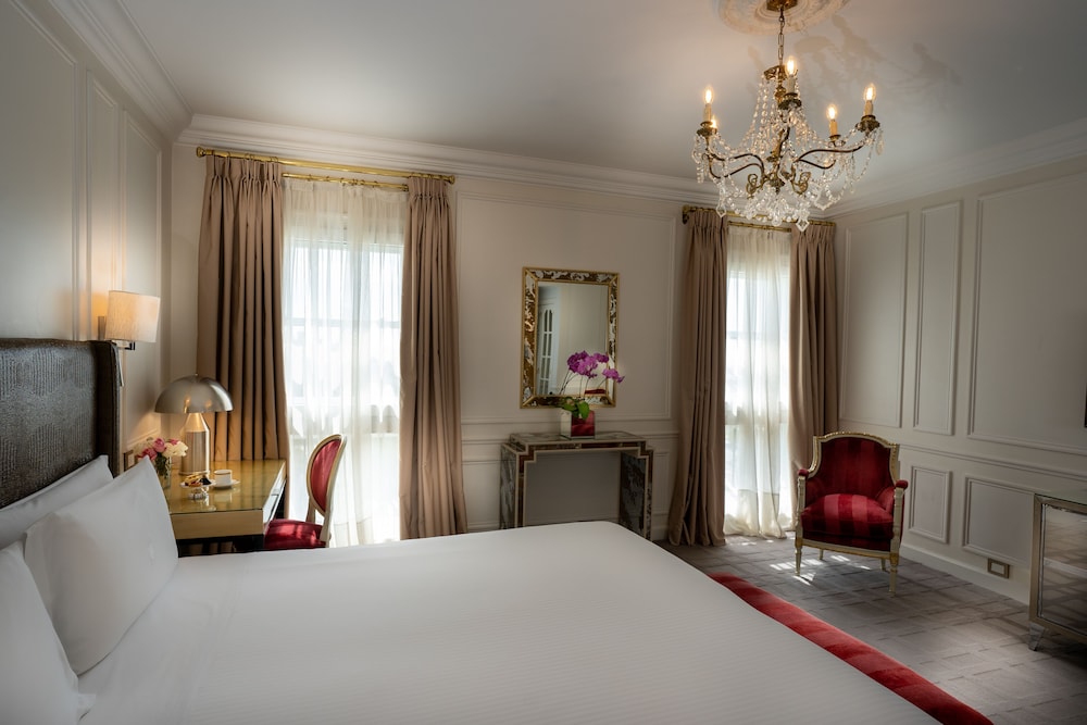 Room (Palace Premier)