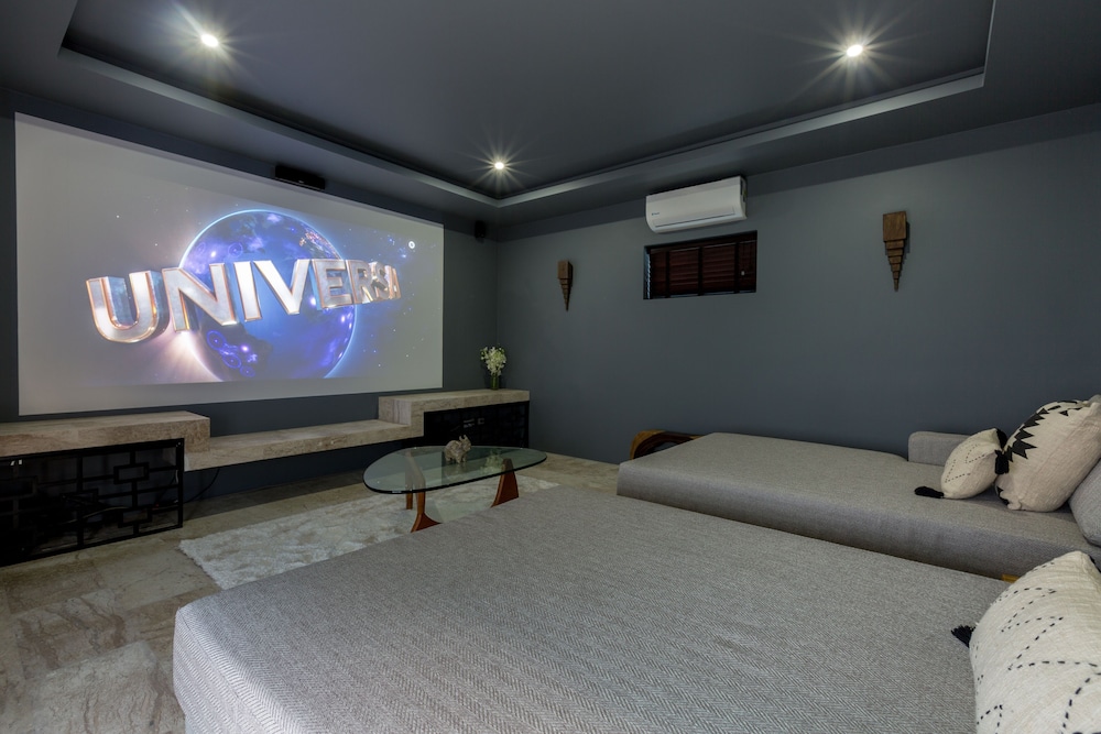 2 Bedroom Beachfront Pool Villa & Cinema - Photo 20