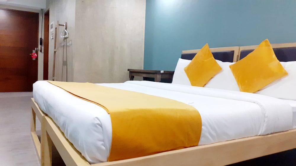 Honeymoon Suite photo 3