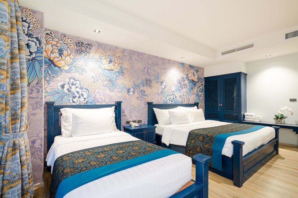 Deluxe Triple Room, Multiple Beds +Free Coworking Space - Photo 2