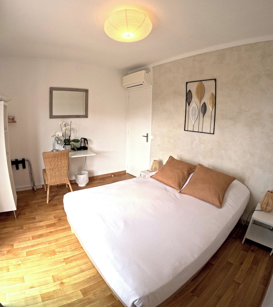 Standard Double Room, Sea View - Photo 1