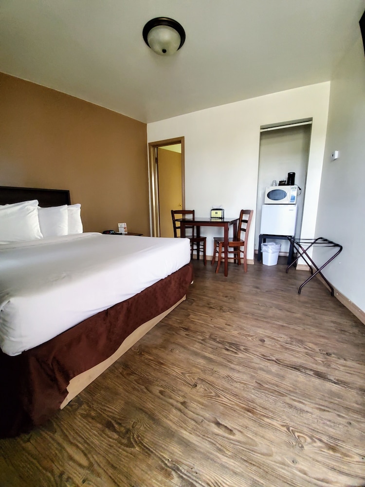 Standard Room With One Double Bed