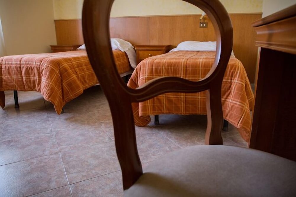 Double Or Twin Room photo 3