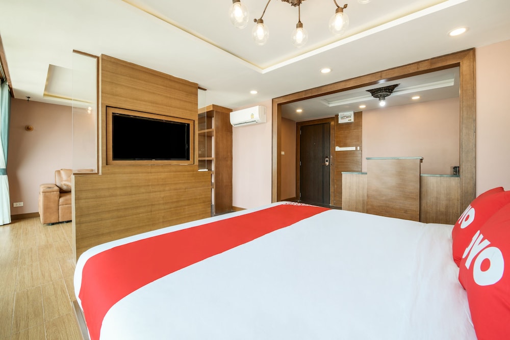 Suite - Photo 5
